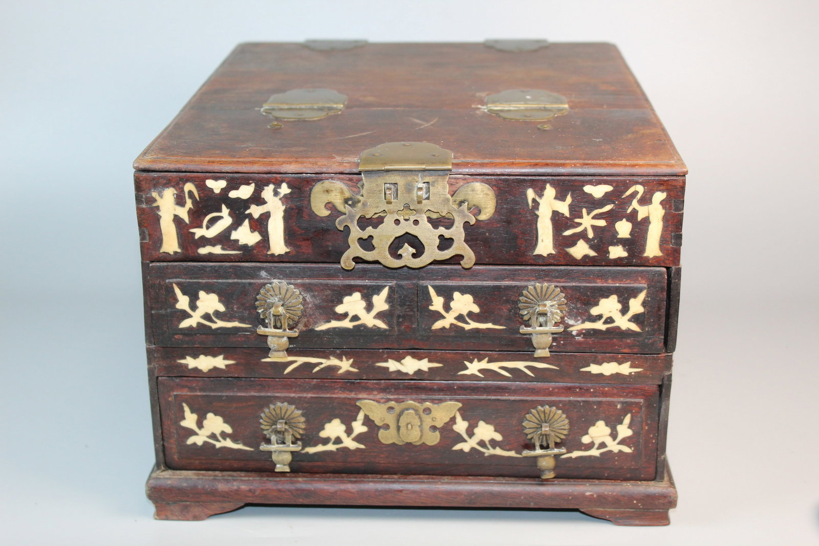 Chinese Huanghuali Wood Dresser with Bone Inlay: Chinese Huanghuali Wood Dresser with Bone Inlay. 12x9x7".