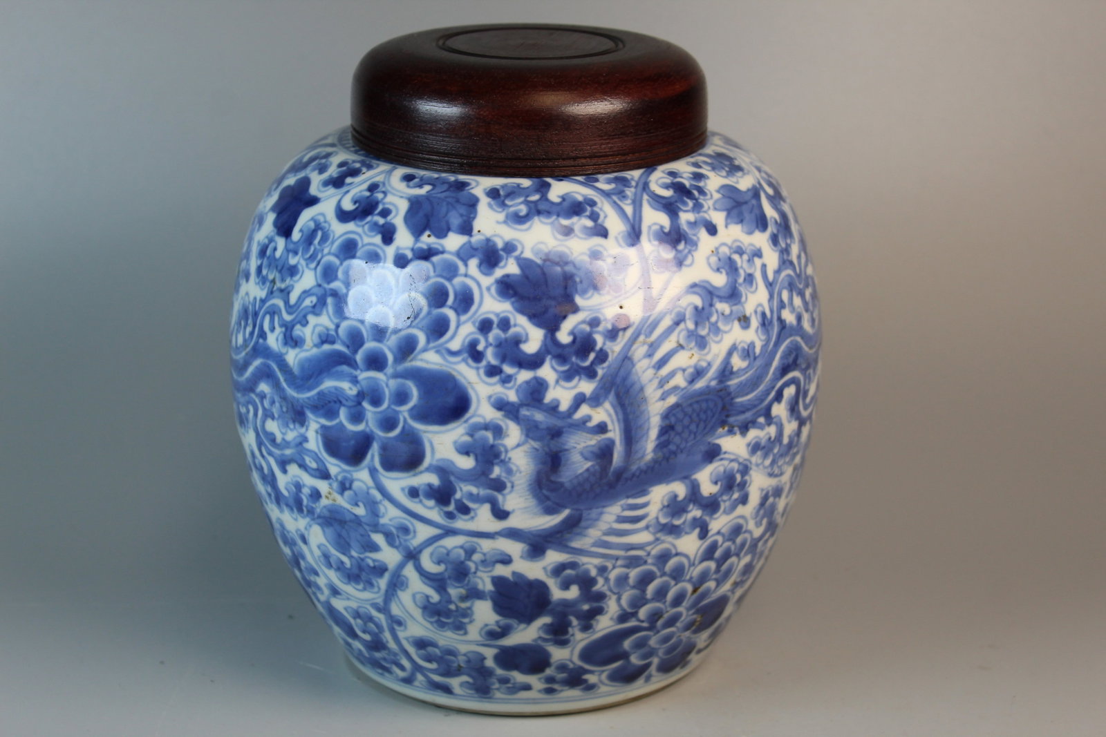 Chinese Blue and White Porcelain Jar: Chinese Blue and White Porcelain Jar. Diam 8". Total H 8".