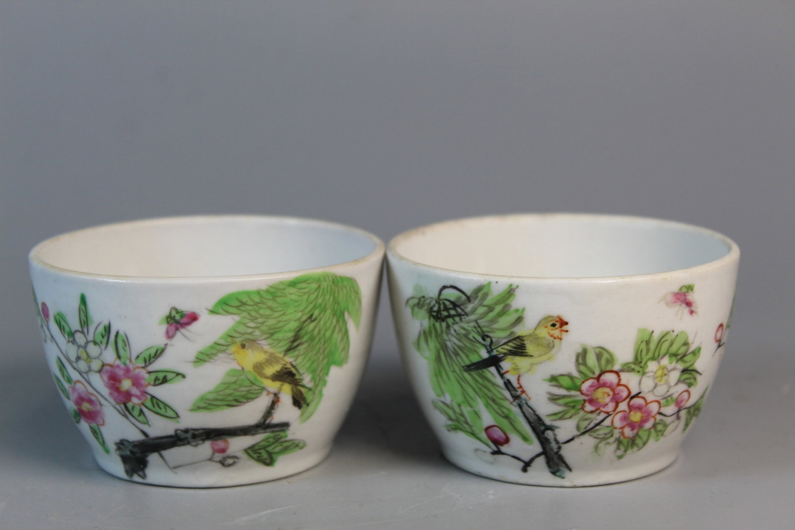A Pair of Chinese Famille Rose Porcelain Cups (1 of 7)