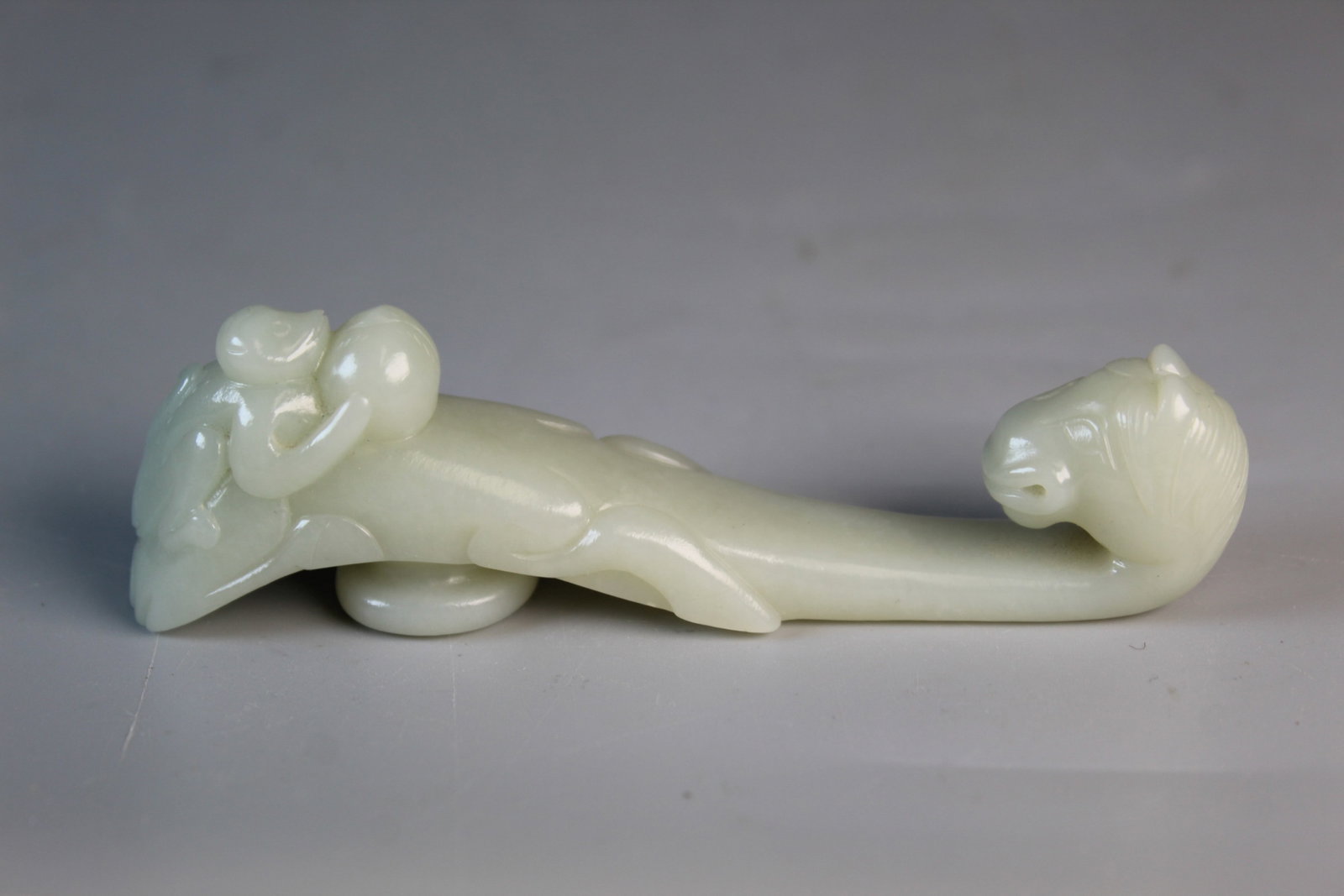Chinese Carved Jade Belt Buckle (1 of 7)
