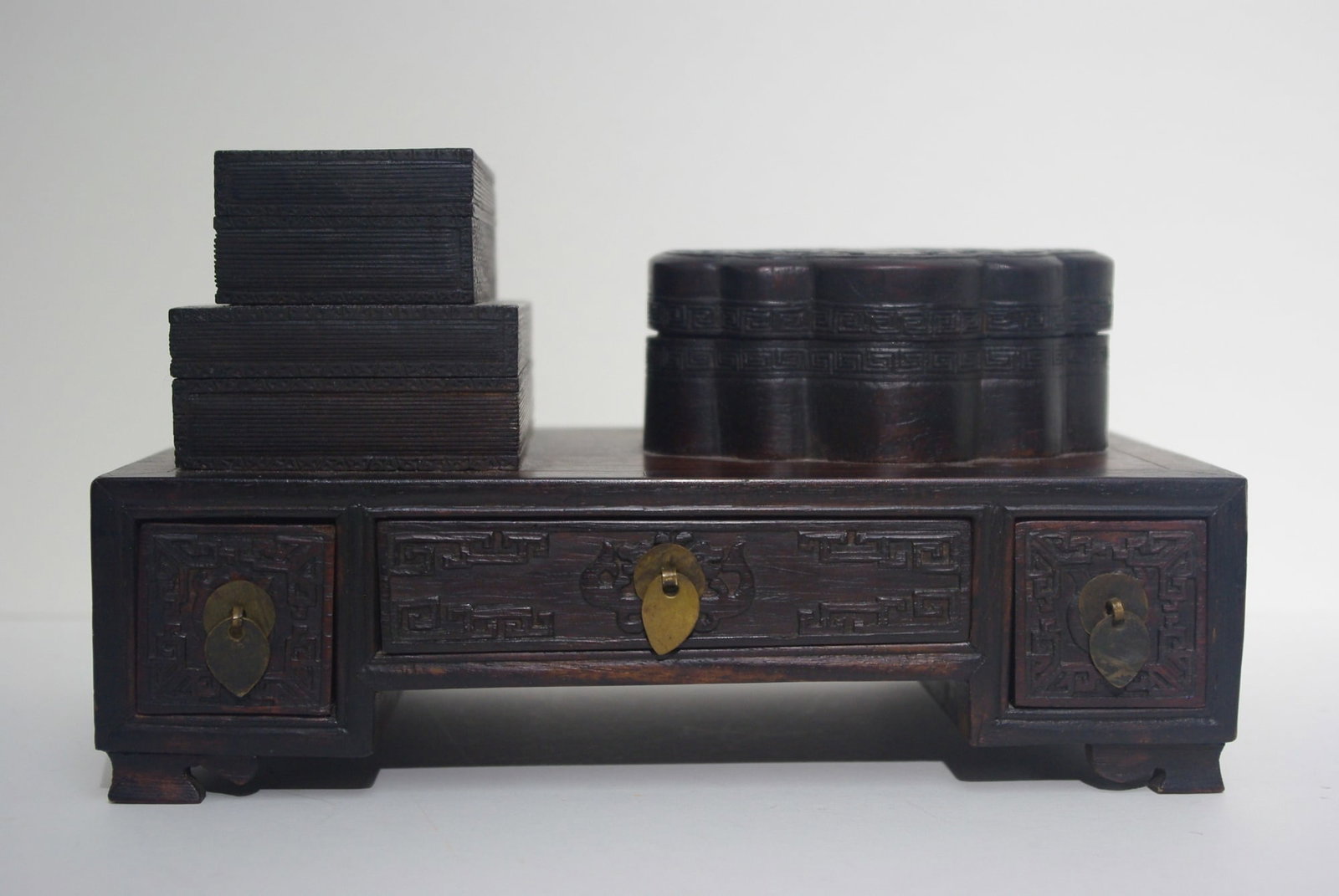 Chinese carved Wood Box: Chinese carved Wood Box. 5.75" x 10" 5.75"