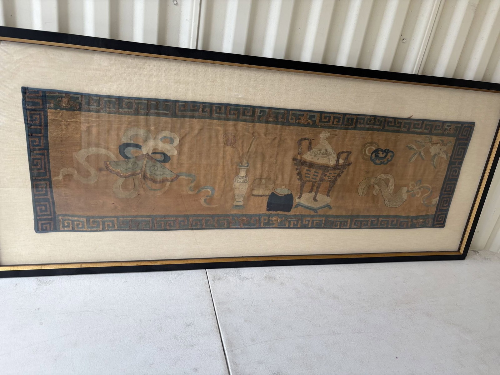 Chinese silk embroidery (1 of 9)