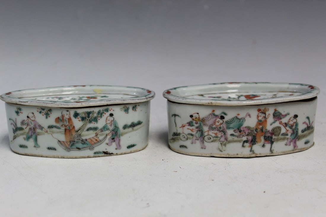 Two Chinese Famille Rose Cricket Boxes (1 of 6)