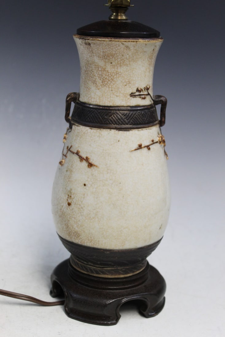 Chinese Crackle Glaze Porcelain Vase Lamp: Chinese Crackle Glaze Porcelain Vase Lamp. Vase H 8.5", Total H 13.25".
