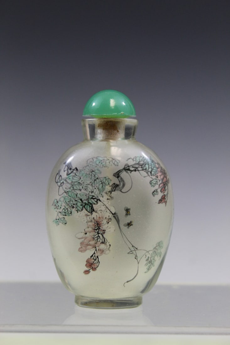 Chinese Inner Painting Glass Snuff Bottle: Chinese Inner Painting Glass Snuff Bottle. H 2.75".