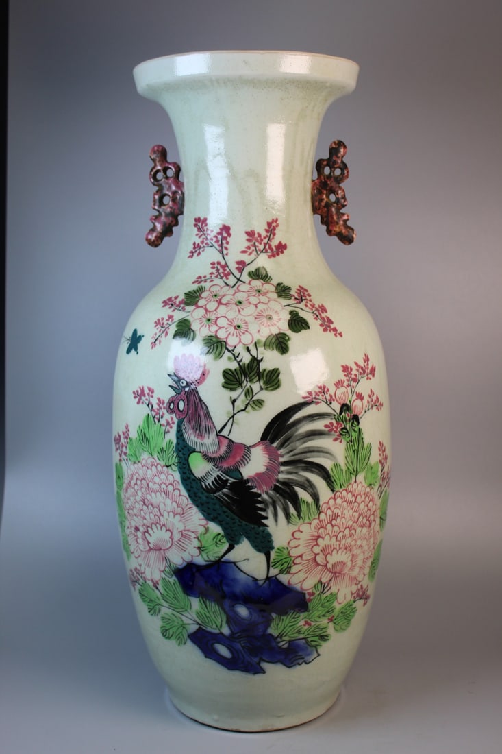 Chinese Famille Rose Tall Vase (1 of 9)