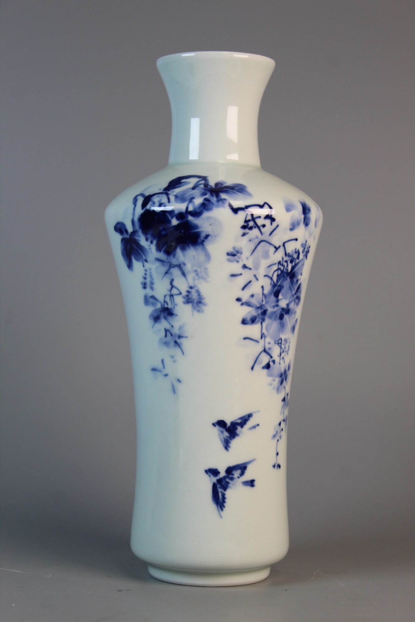 Chinese Jingdezhen Blue and White Porcelain Vase (1 of 7)