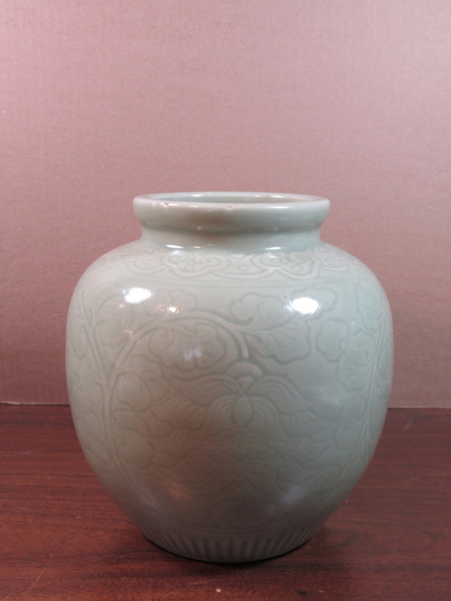 Chinese Celadon Glaze Porcelain Jar (1 of 8)