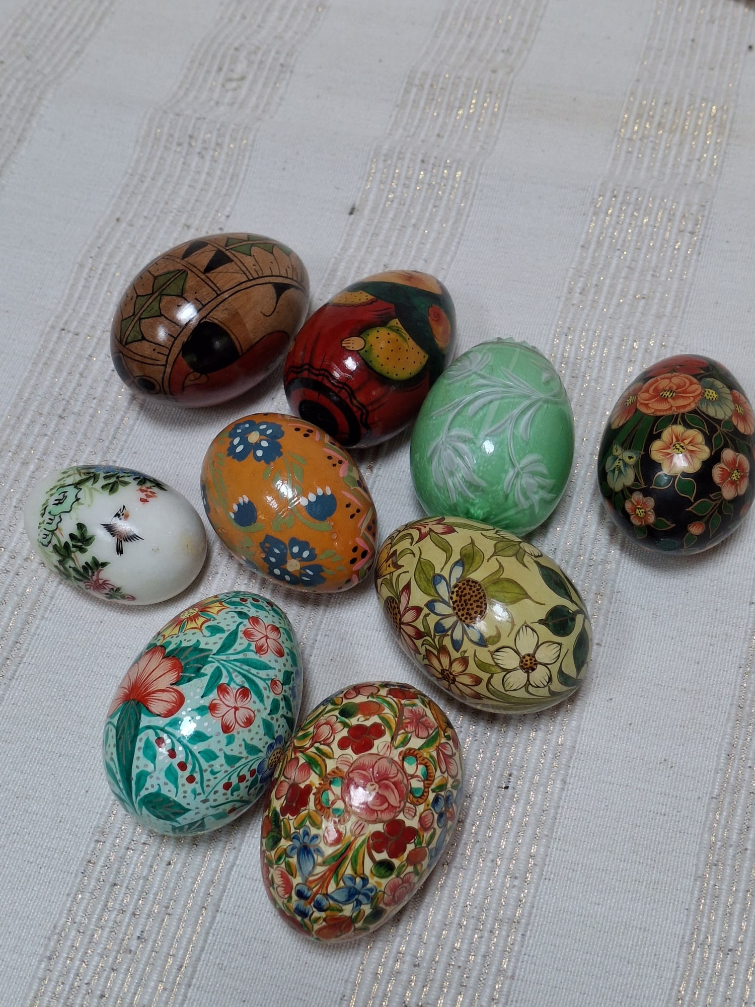 Group of Russian Lacquer Eggs (1 of 8)