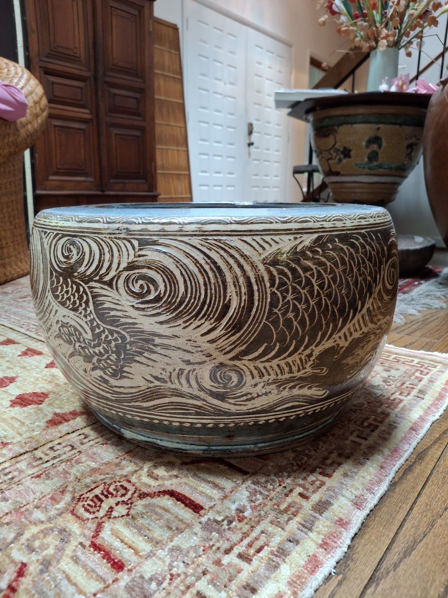 Japanese Brown Dragon Decorated Hibachi Pottery Bowl: Japanese Brown Dragon Decorated Hibachi Pottery Bowl. Diam 21", H 12". Attention: The pickup location of this item is at Crownsville, MD 21032. Winning bidder will get address and pickup time through 