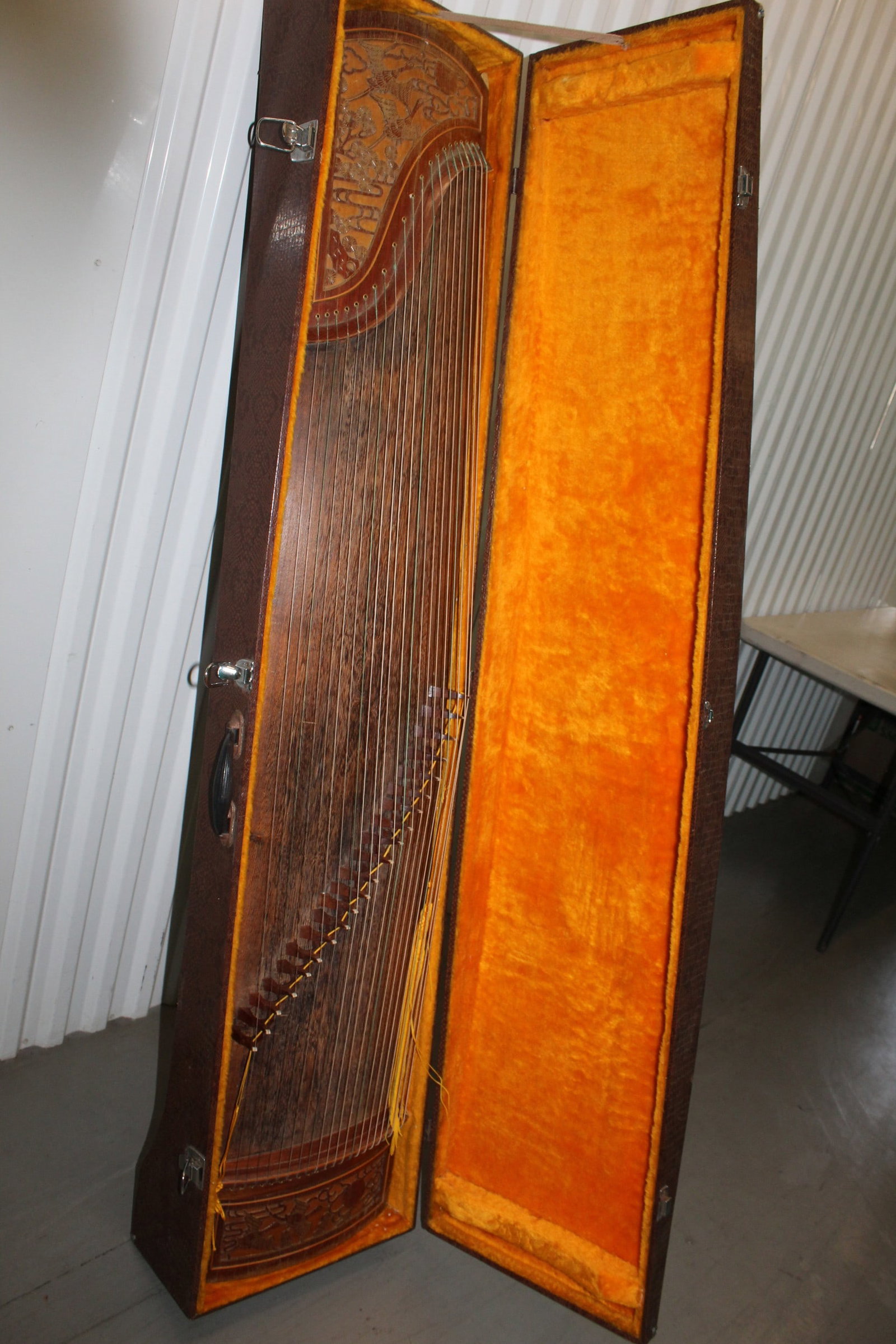 Chinese Guzheng Traditional Music Instrument in Box (1 of 7)