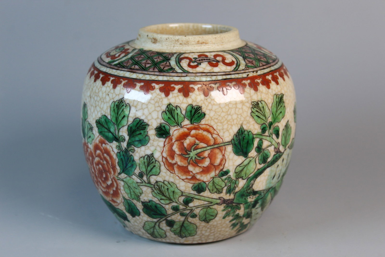 Chinese Famille Rose on Crackle Glaze Porcelain Jar: Chinese Famille Rose on Crackle Glaze Porcelain Jar. H 5". Diam 5".