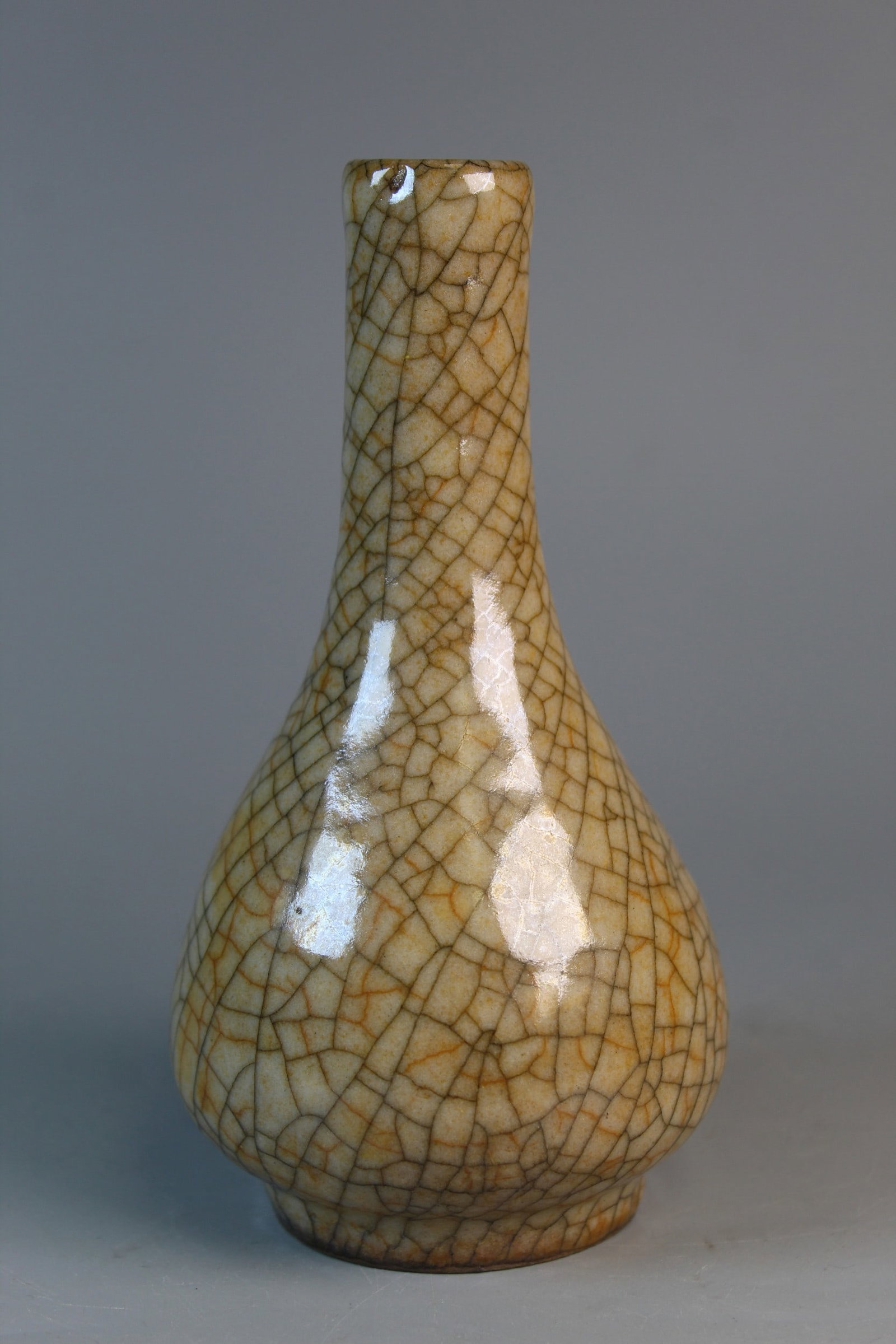 Chinese Crackle Glaze Vase (1 of 9)