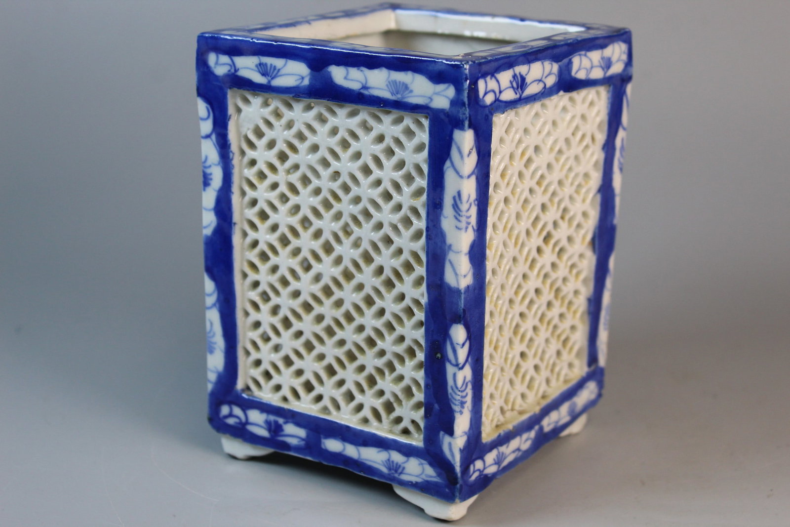 Blue and White Porcelain Brush Pot: Blue and White Porcelain Brush Pot. 5.75x4x4".
