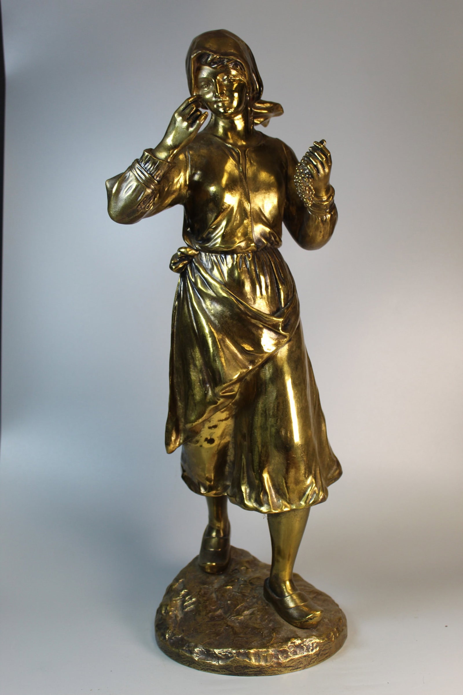 Maurice Constant Favre (French, 1875-1915), foundry mark 'Marcel Guillemard' Bronze Sculpture.: Maurice Constant Favre (French, 1875-1915), foundry mark 'Marcel Guillemard' Bronze Sculpture. . H 24".