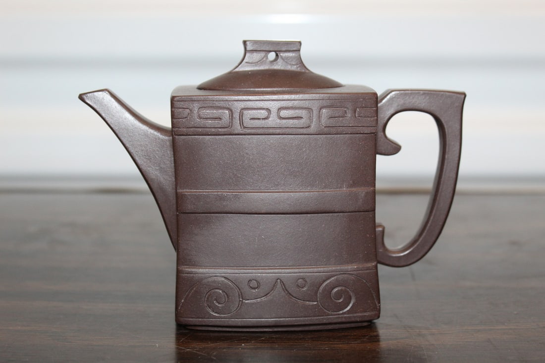 Chinese Yixing Teapot (1 of 6)