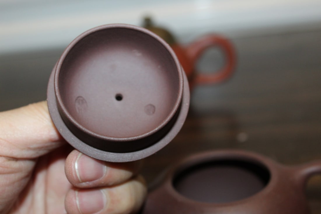 Two Chines Yixing Teapots - 3