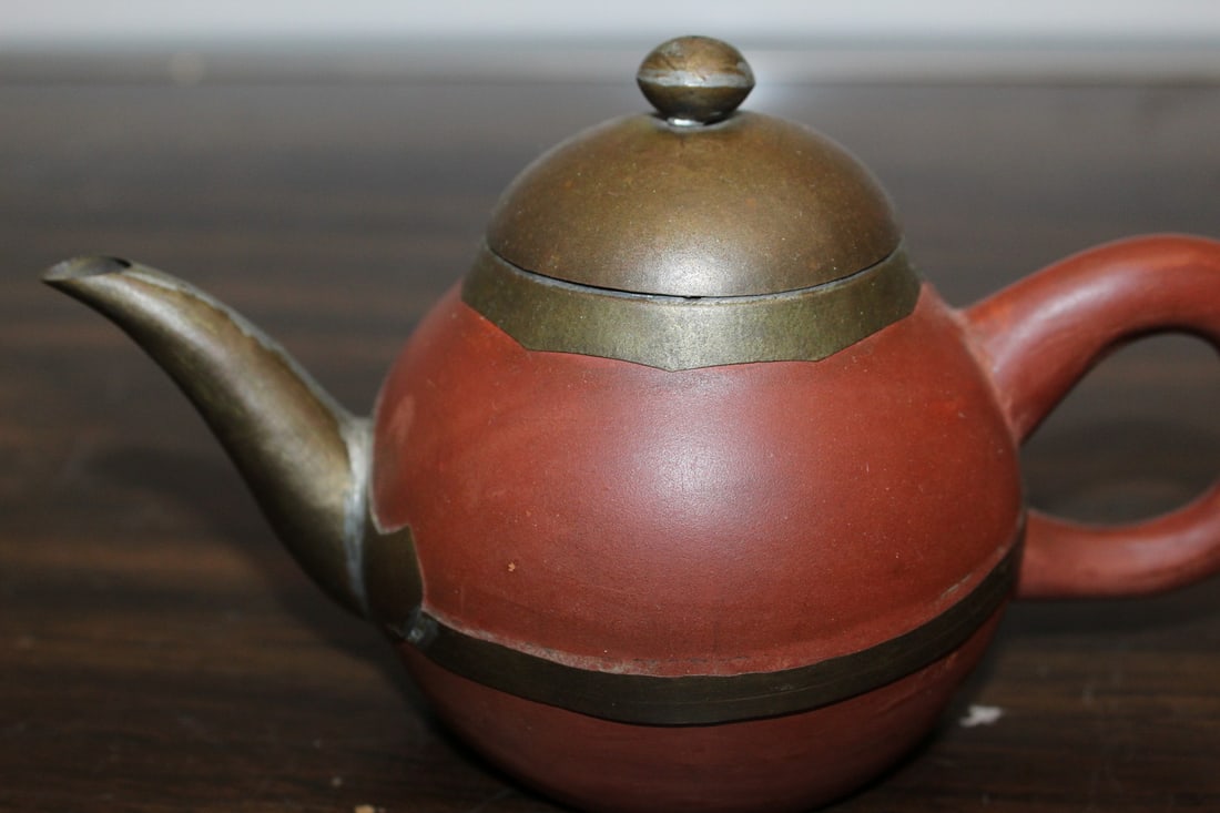 Two Chines Yixing Teapots - 5