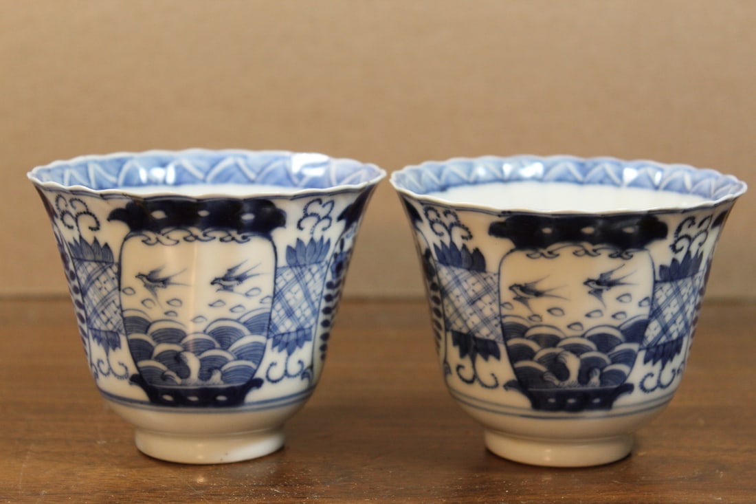 Pair of Chinese Blue and White Porcelain Cups (1 of 9)