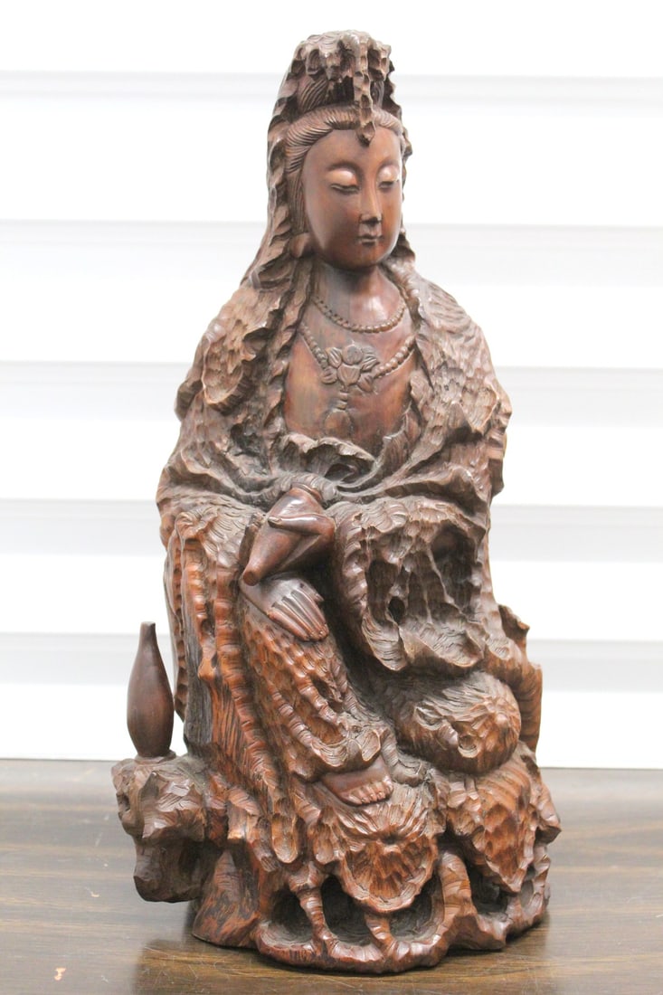 Chinese carved wood Guanyin statue: Chinese carved wood Guanyin statue. H 16"