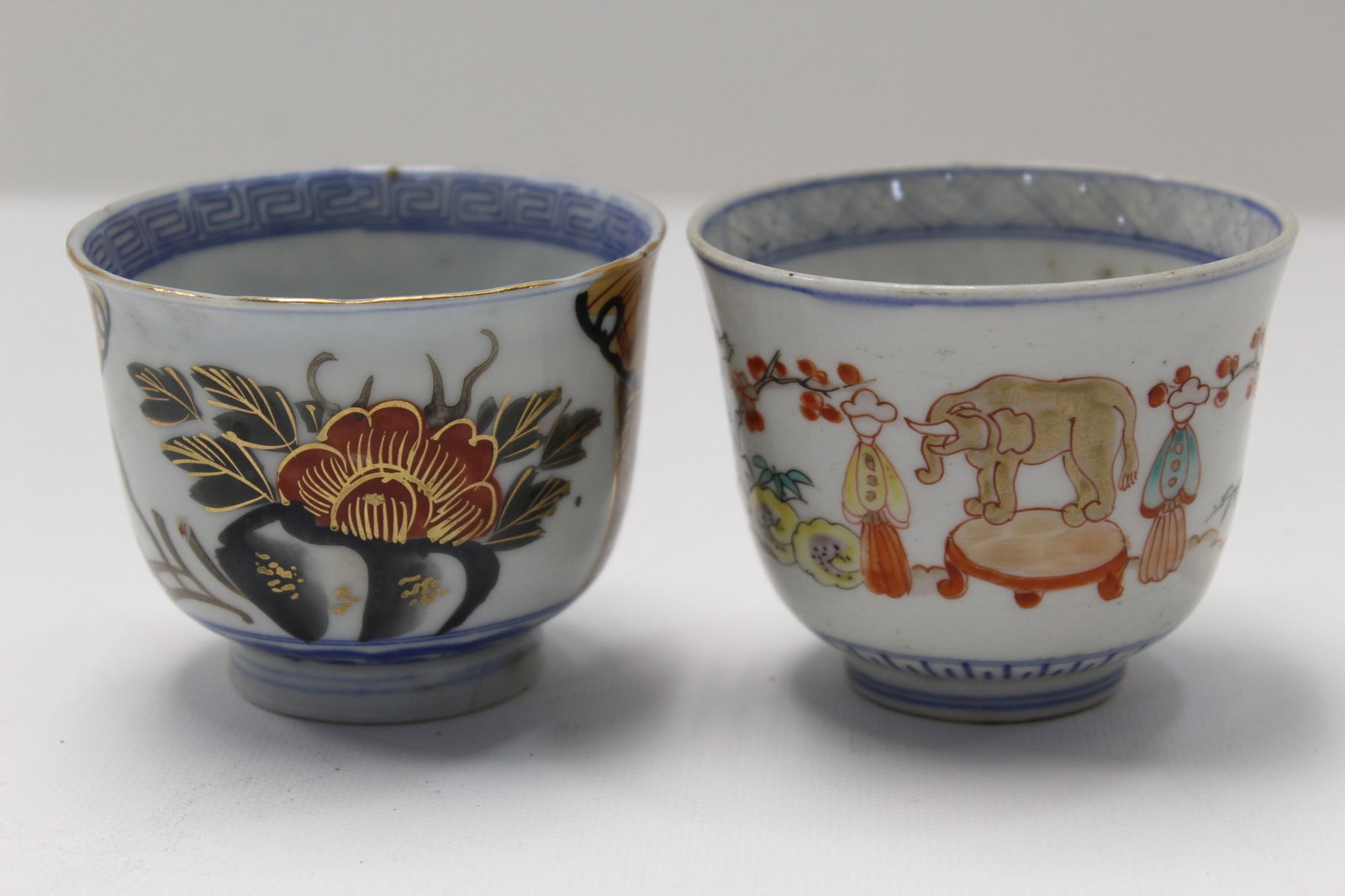Two Antique Japanese Porcelain Cups (1 of 11)