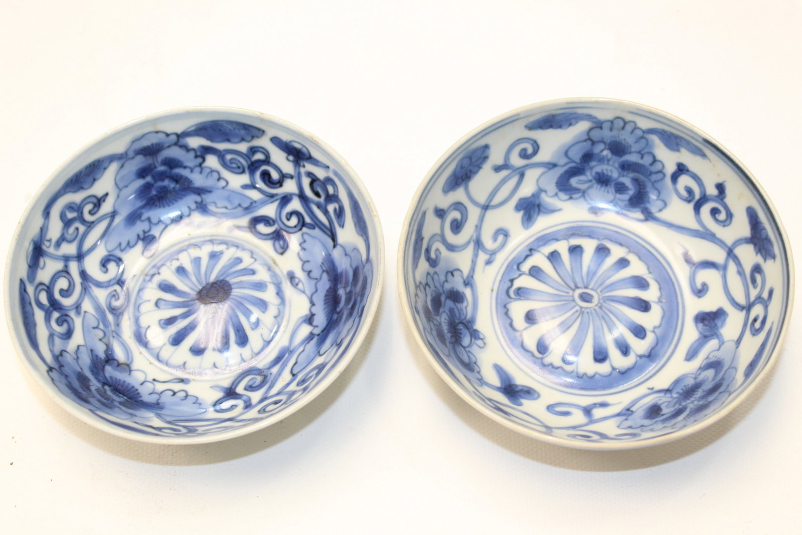 Two Antique Chinese Blue and White Shallow Bowls (1 of 8)