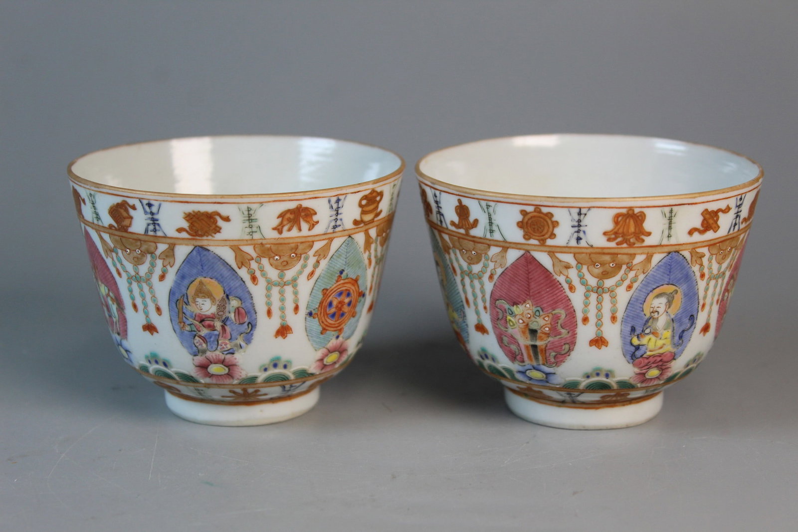 A Pair of Chinese Famille Rose Porcelain Teacups (1 of 9)