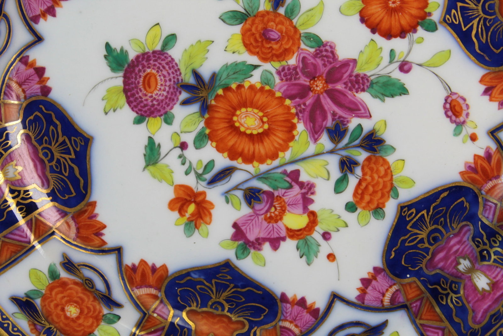 Two Export Porcelain Dishes - 5
