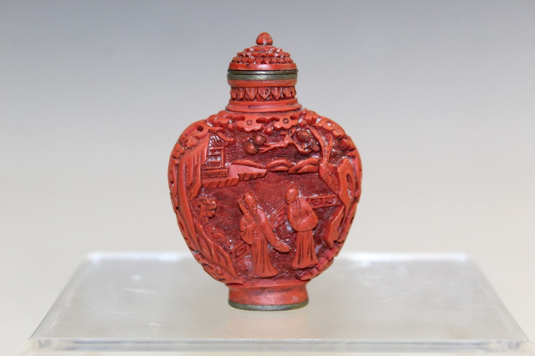 Chinese Cinnabar Style Snuff Bottle (1 of 5)
