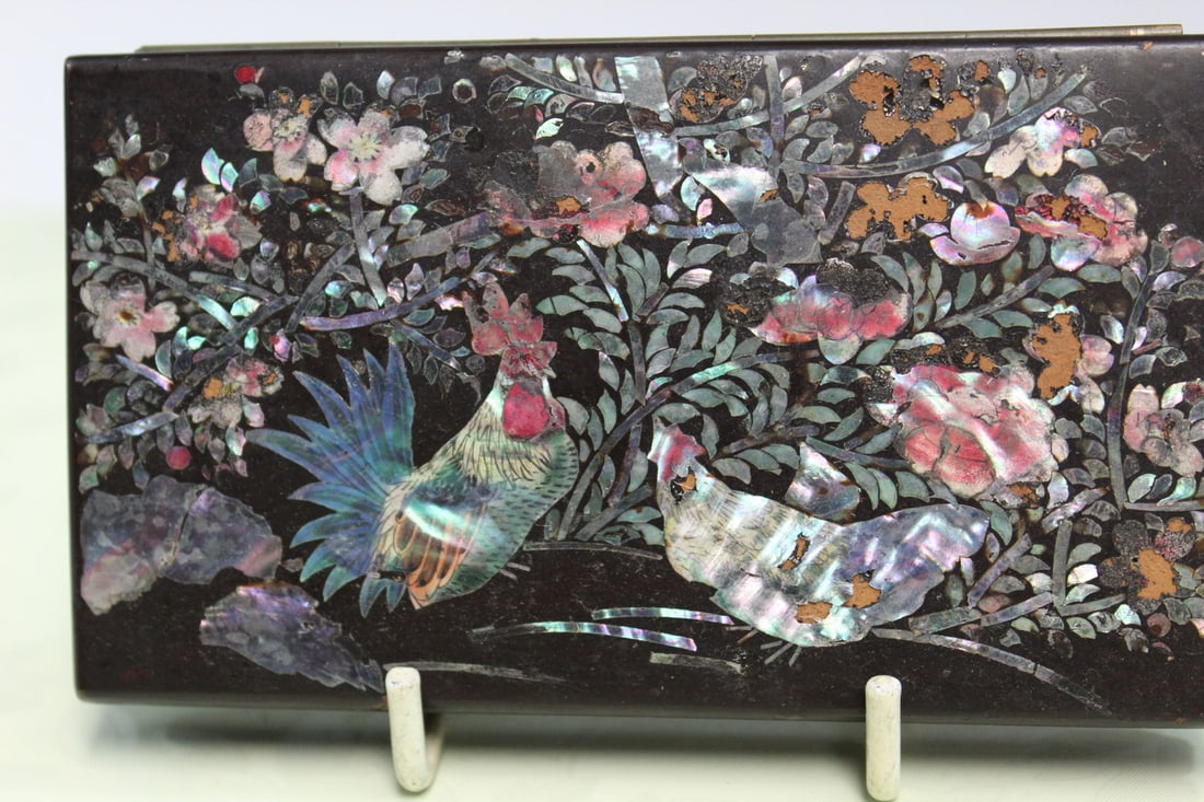 Chinese Box with MOP Decorations. - 2