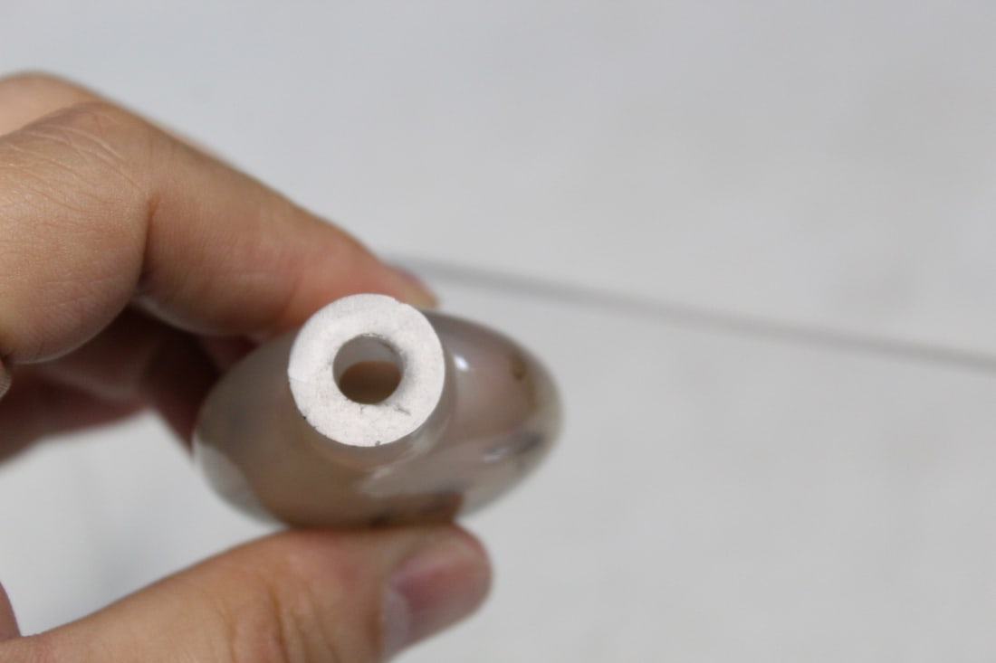 Chinese Agate Snuff Bottle - 3