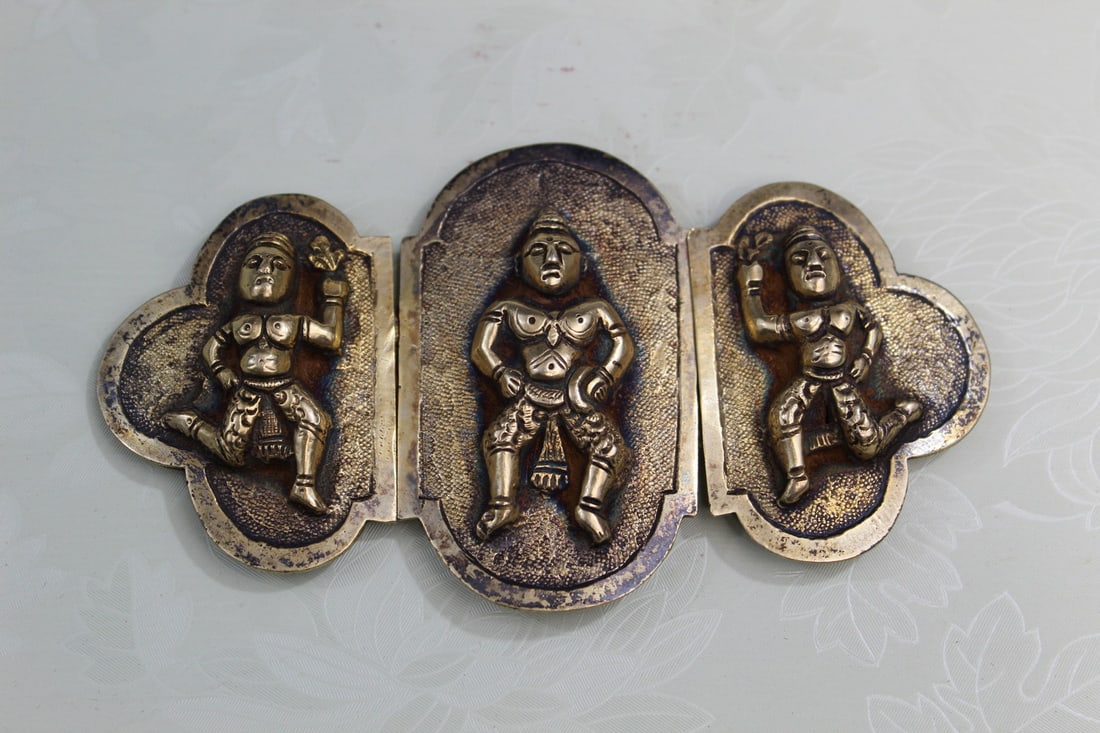 Indian Gilt Belt Buckle: Indian Gilt Belt Buckle. L 5".