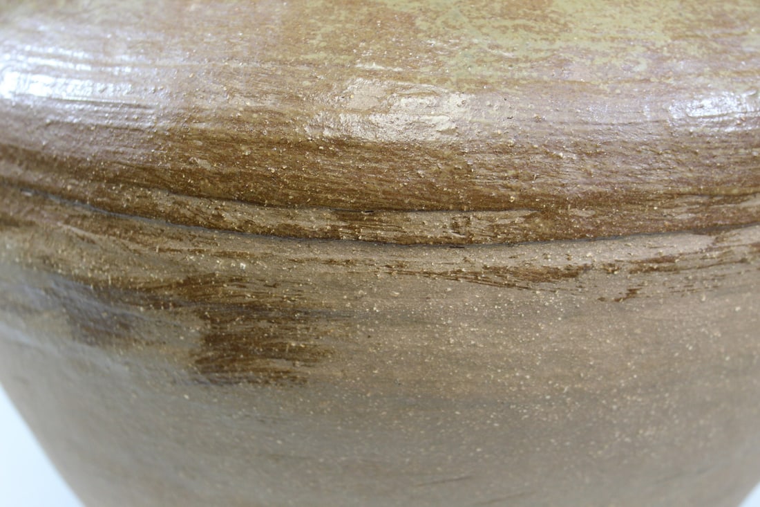 Large Pottery Urn - 3