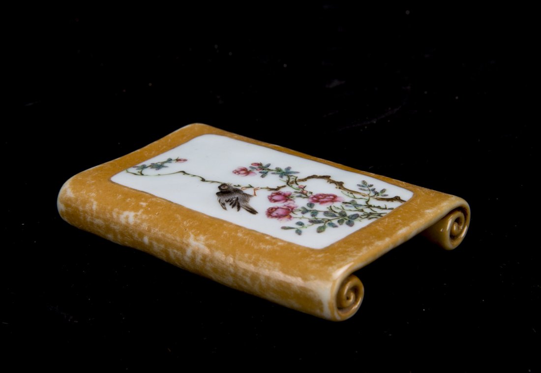 Chinese Famille Rose Porcelain Ink Stand (1 of 4)