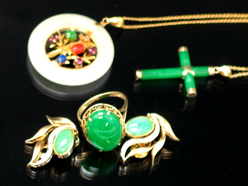 Chinese 14K Gold Jadeite Jewelry (1 of 2)