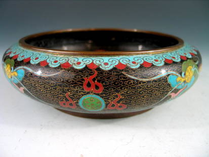 Chinese cloisonne brush washer, Ming mark.: Chinese cloisonne brush washer, Ming mark. Diameter 21 cm. Ht 6.5 cm.