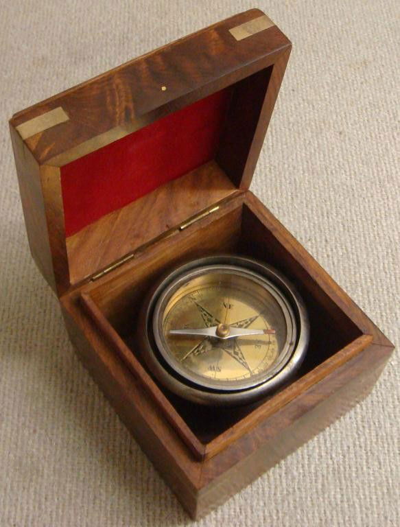 17 Vintage Compass in Wood Box