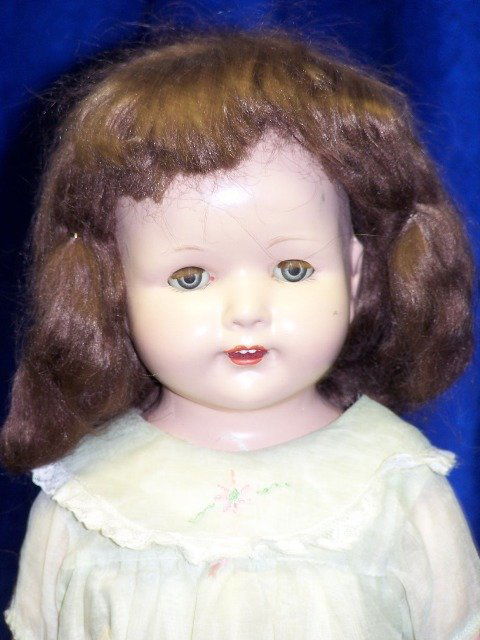 EFFANBEE ROSEMARY: 19" WALK-TALK-SLEEP. SOFT BODY, OPEN/CLOSE BLUE EYES WITH LASHES. EARLY COSTUME, PROBABLY ORIGINAL. MINOR SCRATCHES ON FACE AND FINGERS. EXCELLENT CONDITION.