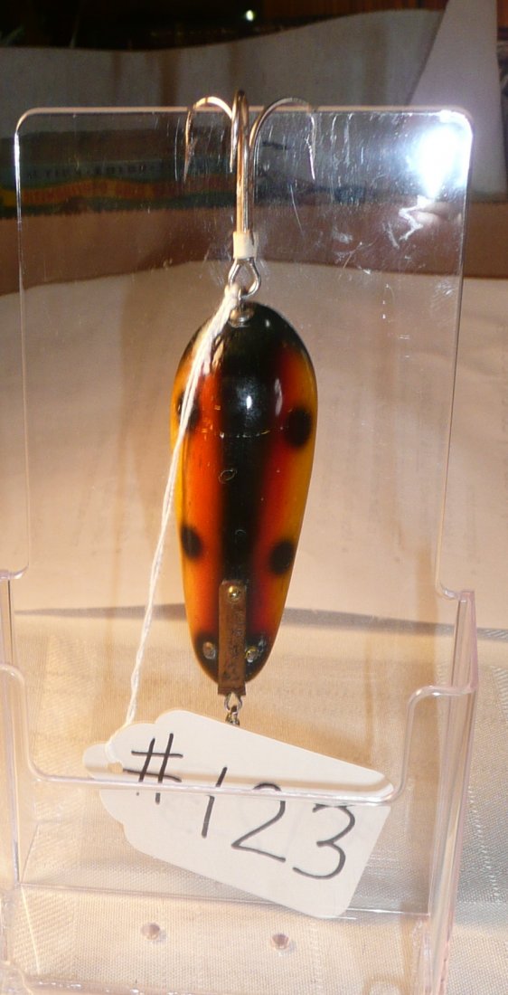 Lauby's Fishing Lure: Wonder Spoon 3-1/4" Yellow, Red & Black Spots