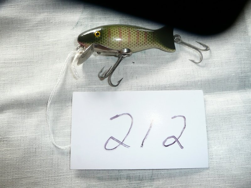 Paw Paw Fishing Lure: Caster Bait