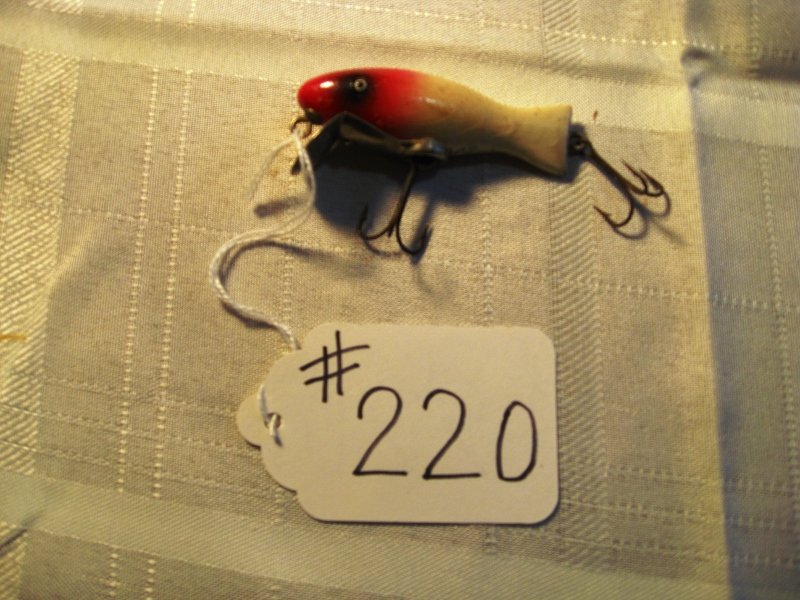 Paw Paw Fishing Lure: Caster Bait Red & White