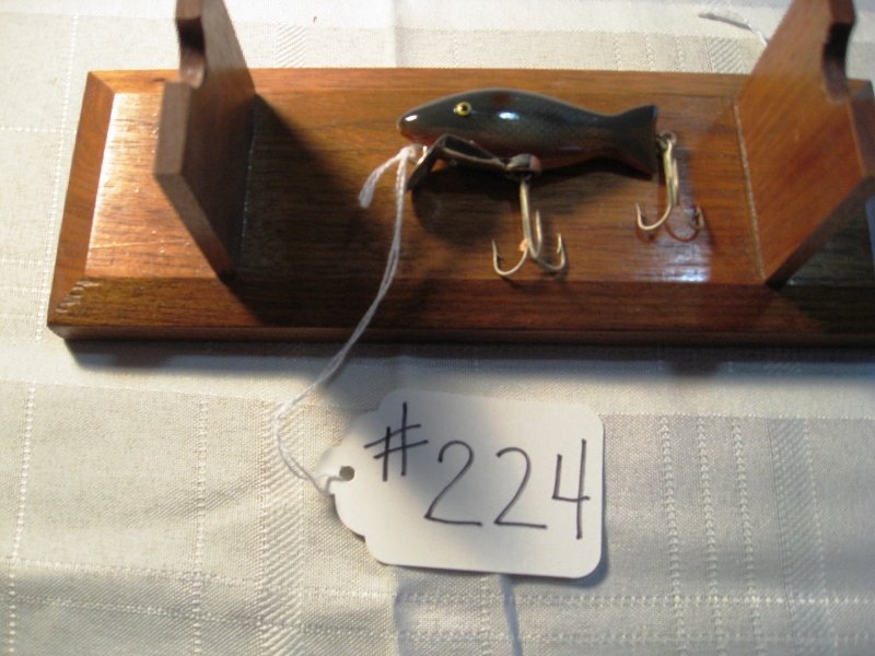 Paw Paw Fishing Lure: Caster Bait