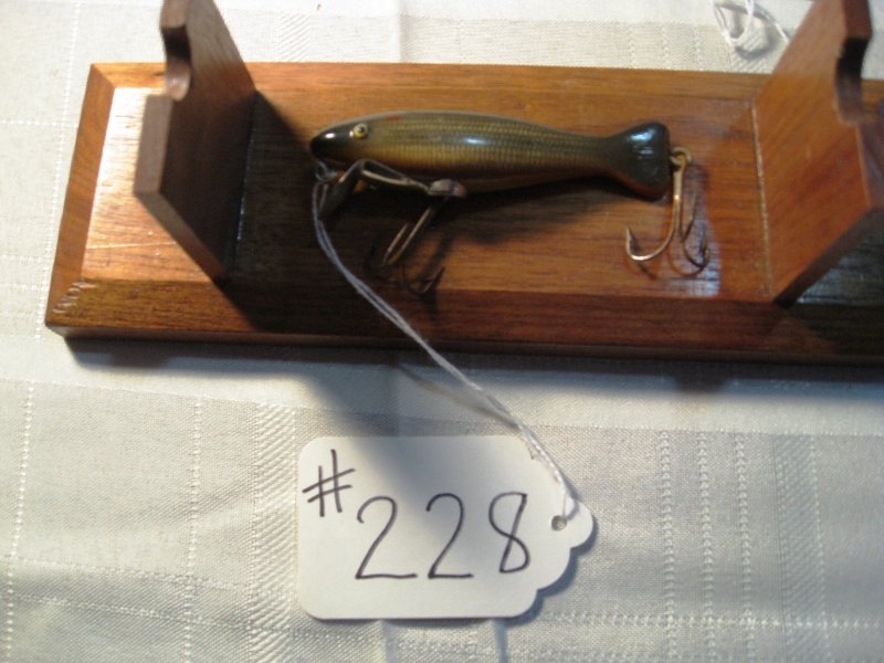 Paw Paw Fishing Lure: Caster Bait 3-1/2"