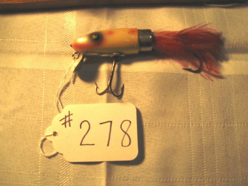 Paw Paw Fishing Lure (1 of 1)