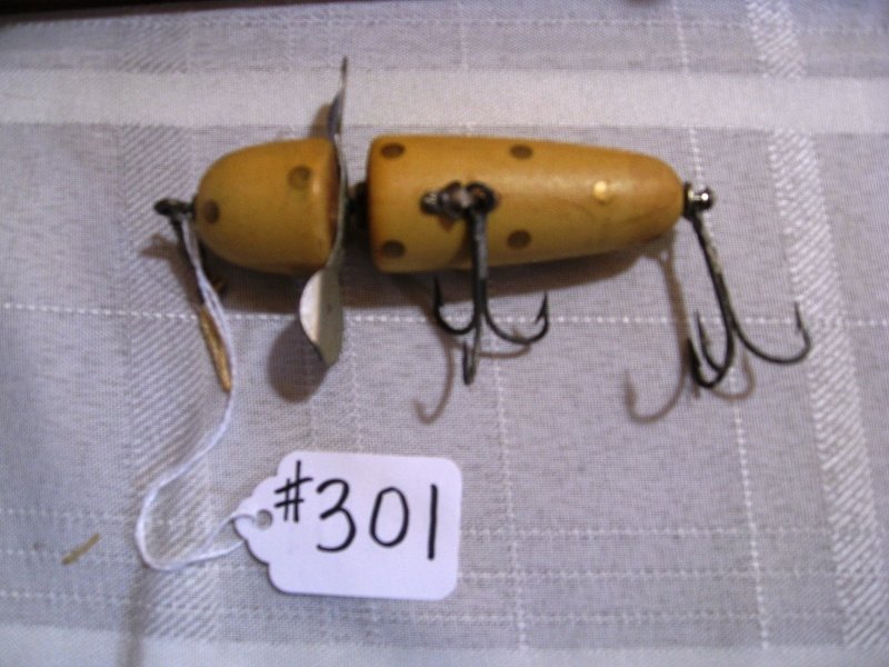 Pflueger Fishing Lure: Globe Gold Spots
