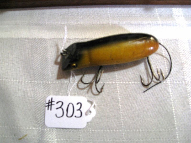 Shakespeare Fishing Lure (1 of 1)