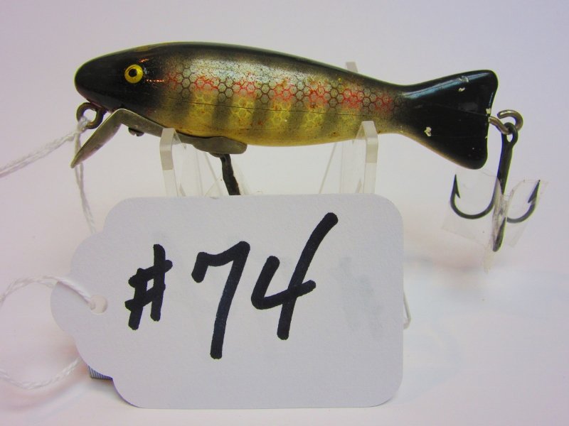 Paw Paw Fishing Lure: Caster Bait 3-1/2" -Green back w/Silver scales, Green & Red stripes All Lures are selling "AS IS, WHERE IS" Bid your judgement. All sales are Final.