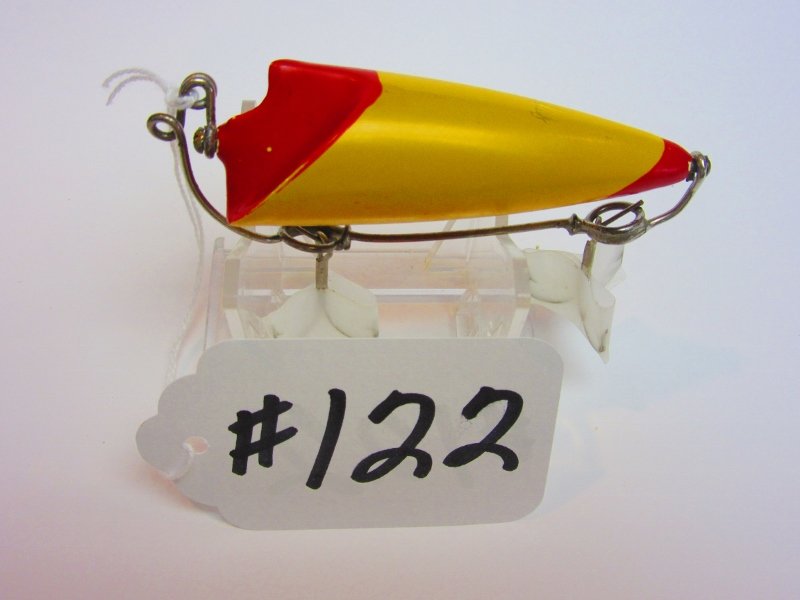 Bite-Em-Bate Fishing Lure (1 of 2)