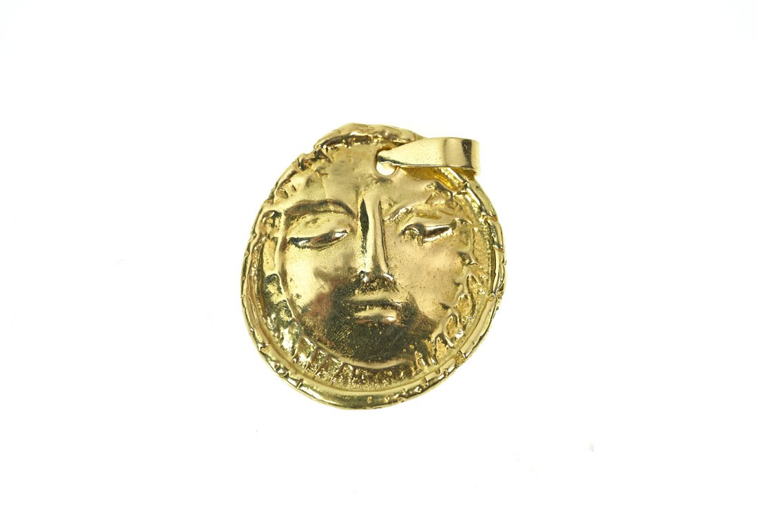 Pablo Picasso 18k Gold Medallion (1 of 2)