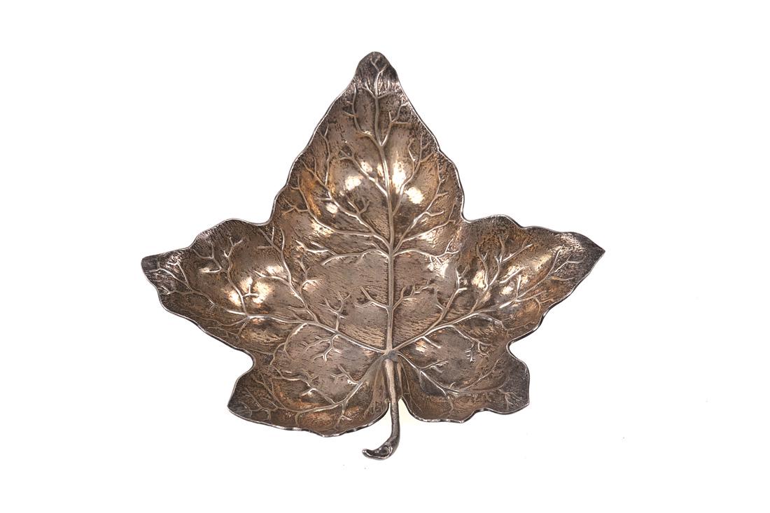 Buccelati Sterling Silver Leaf: Sterling Silver leaf by Buccellati Marked on underside. 4.5" x 4.5" x 0.5"